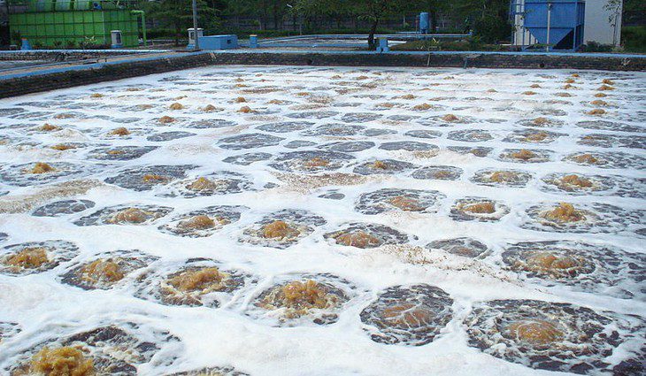 800px-Aerated_pool_for_waste_water.2e16d0ba.fill-730x425