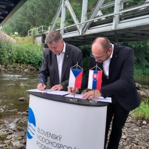 Moravští a slovenští vodohospodáři podepsali memorandum a společně připraví unikátní projekt